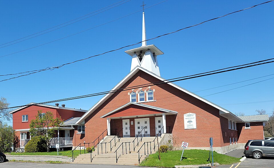 Église de la paroisse La Résurrection à Brossard